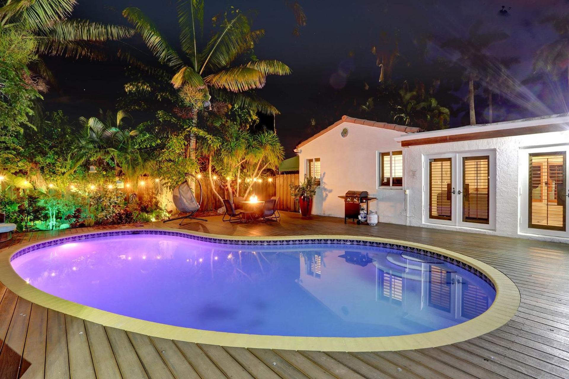 Private Pool With 5 Bedroom Retreat Hollywood Exteriér fotografie